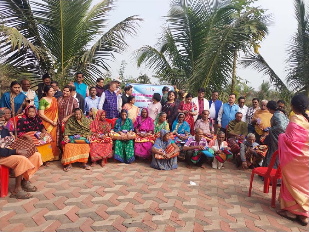 Club Picnic & Blanket Distribution